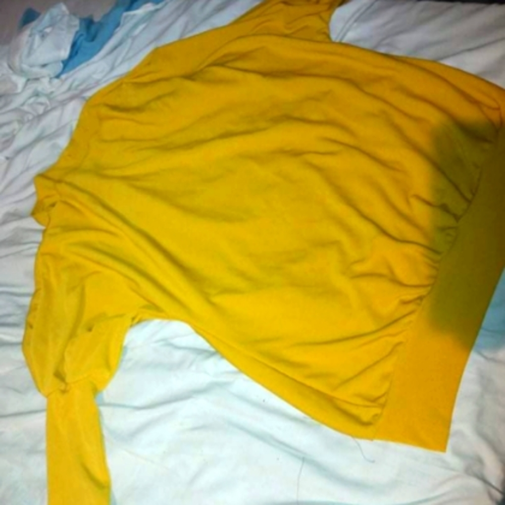 Cbr Yellow gold long sleeve shirt size L